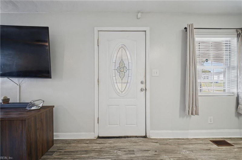 Photo 6 of 44 residential for sale in Norfolk virginia Photo 6 of 44 residential for sale in Norfolk virginia