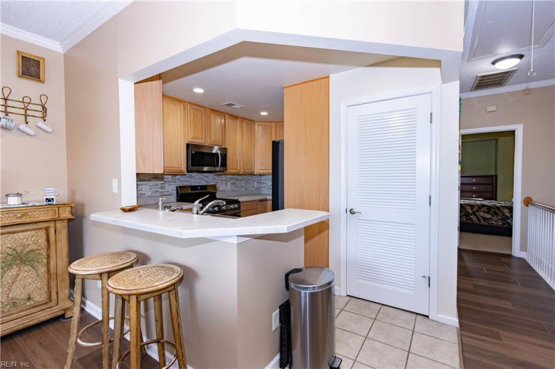 Photo 12 of 22 residential for sale in Hampton virginia
