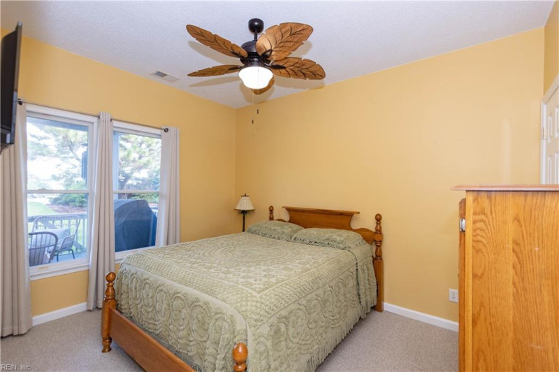 Photo 4 of 22 residential for sale in Hampton virginia