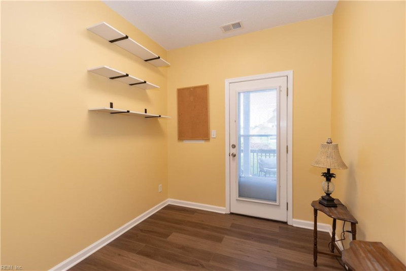 Photo 6 of 22 residential for sale in Hampton virginia