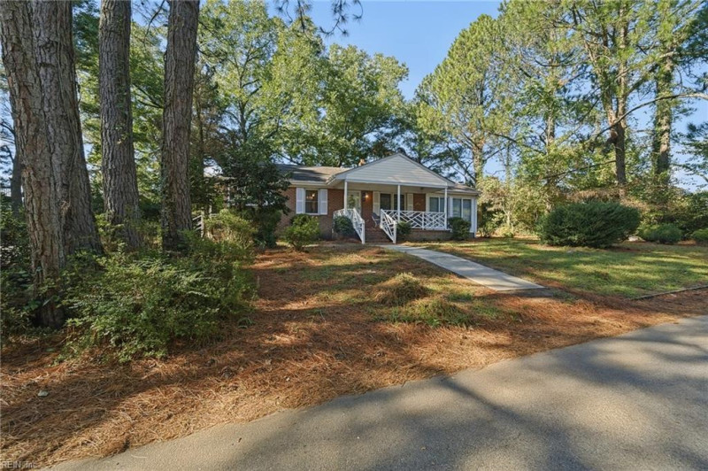 Photo 2 of 25 residential for sale in Suffolk virginia