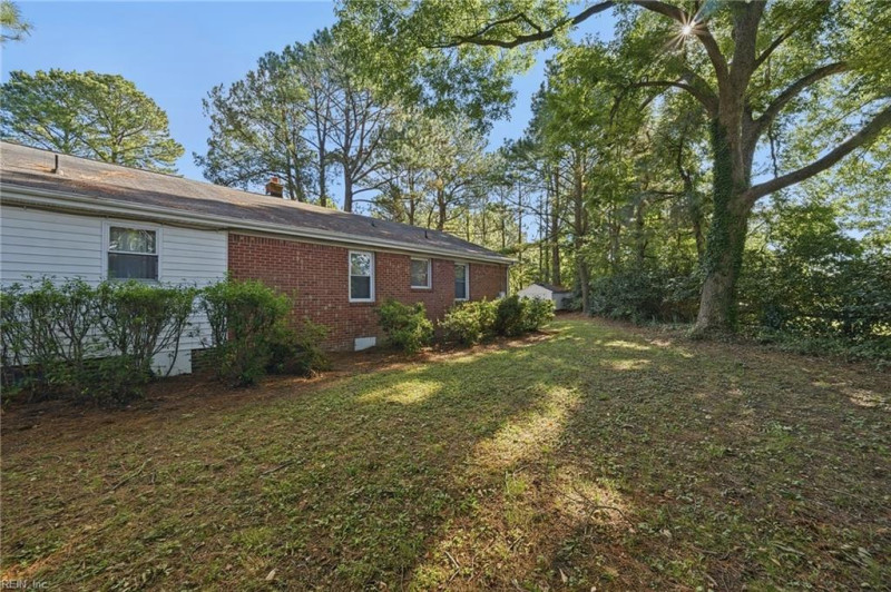 Photo 24 of 25 residential for sale in Suffolk virginia