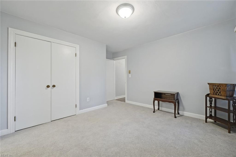 Photo 8 of 25 residential for sale in Suffolk virginia