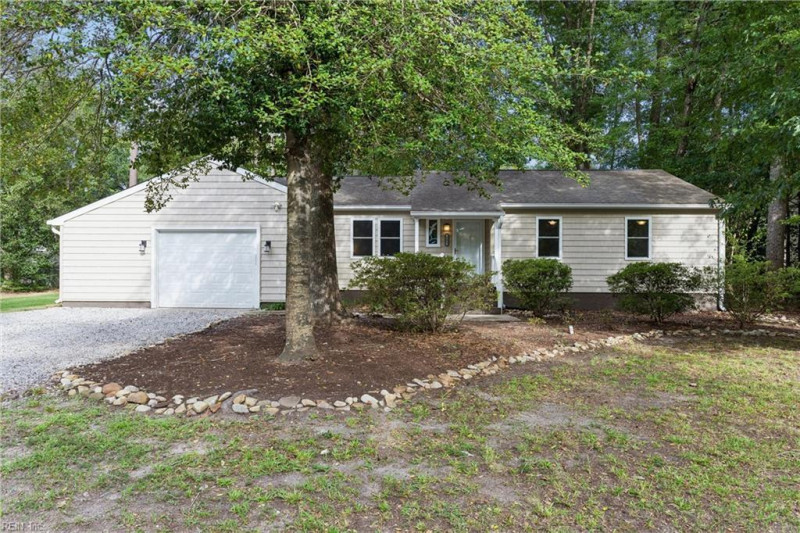 Photo 2 of 46 residential for sale in York County virginia