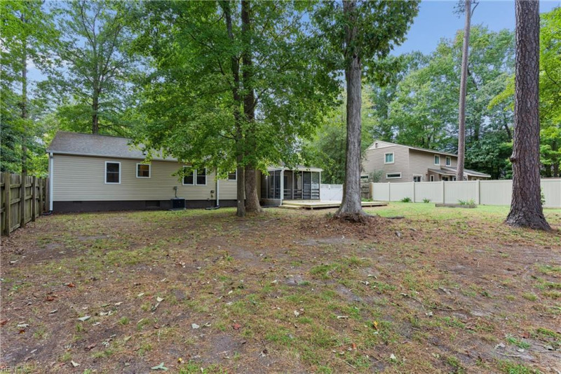Photo 44 of 46 residential for sale in York County virginia