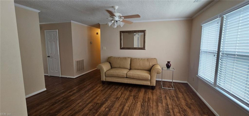 Photo 5 of 34 residential for sale in Chesapeake virginia Photo 5 of 34 residential for sale in Chesapeake virginia