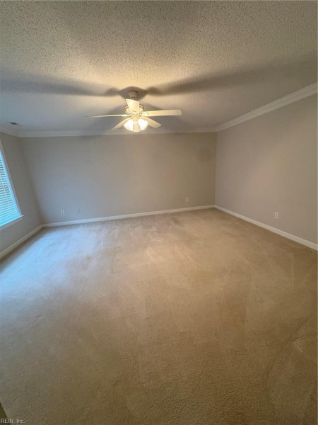 Photo 13 of 34 residential for sale in Virginia Beach virginia