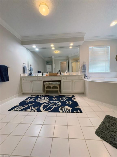 Photo 14 of 34 residential for sale in Virginia Beach virginia