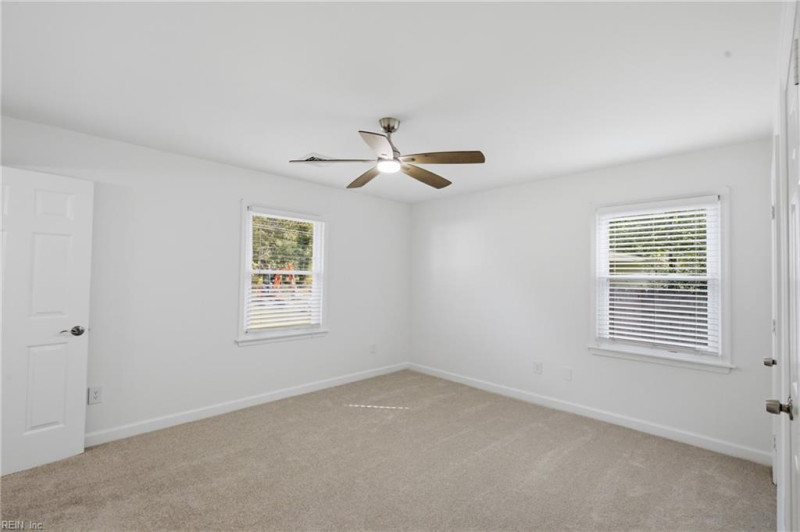 Photo 21 of 50 residential for sale in Chesapeake virginia