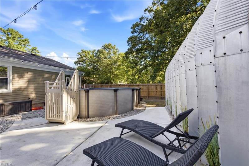 Photo 35 of 50 residential for sale in Chesapeake virginia