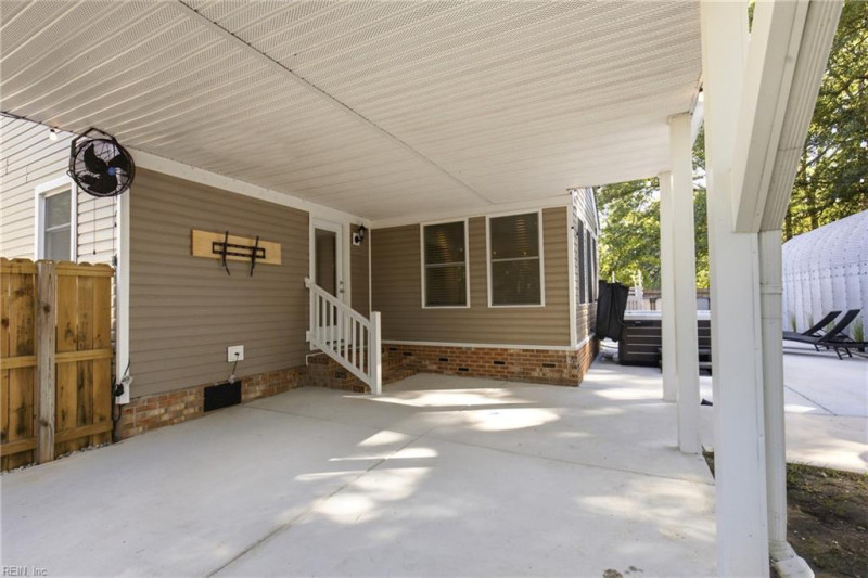 Photo 7 of 50 residential for sale in Chesapeake virginia