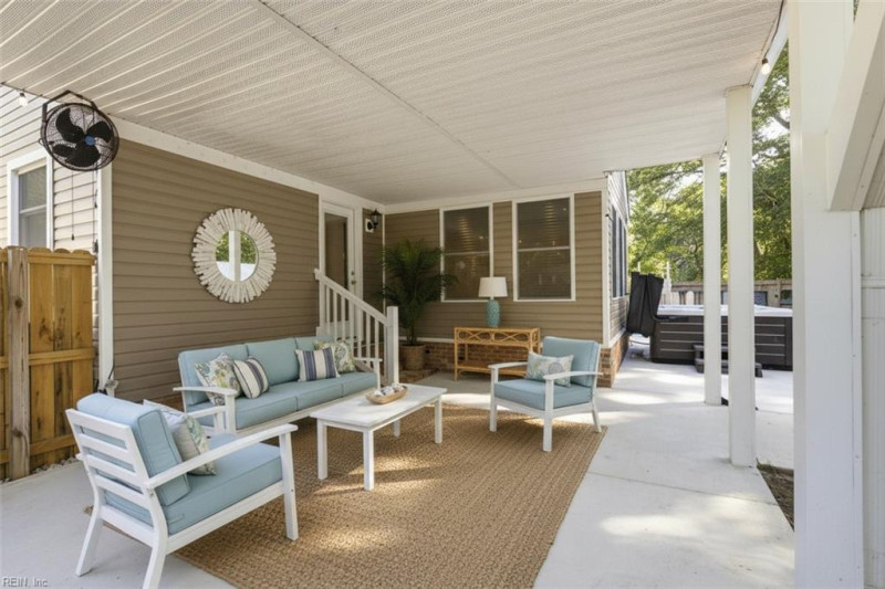 Photo 8 of 50 residential for sale in Chesapeake virginia