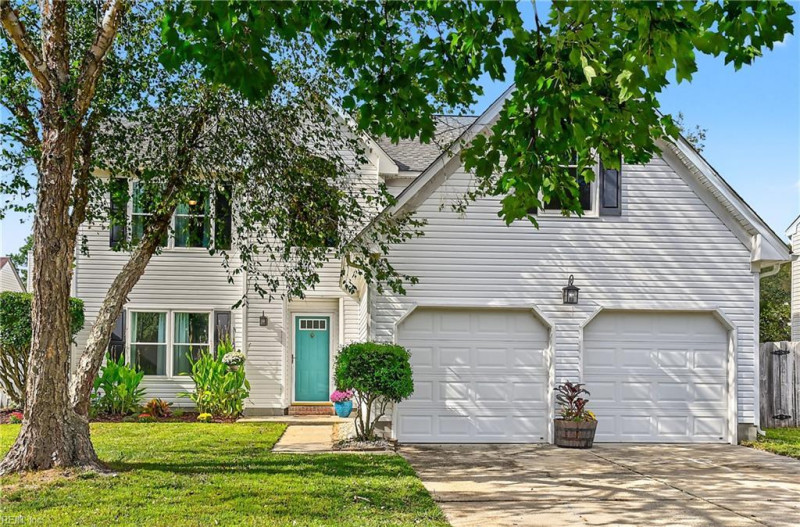 Photo 2 of 49 residential for sale in Virginia Beach virginia
