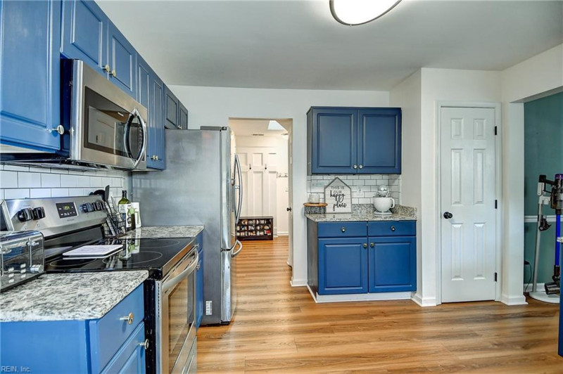 Photo 21 of 49 residential for sale in Virginia Beach virginia