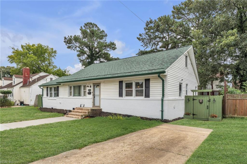 Photo 2 of 32 residential for sale in Norfolk virginia Photo 2 of 32 residential for sale in Norfolk virginia
