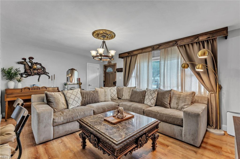 Photo 3 of 32 residential for sale in Norfolk virginia Photo 3 of 32 residential for sale in Norfolk virginia