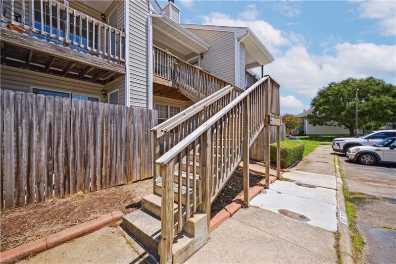 Photo 2 of 39 residential for sale in Virginia Beach virginia
