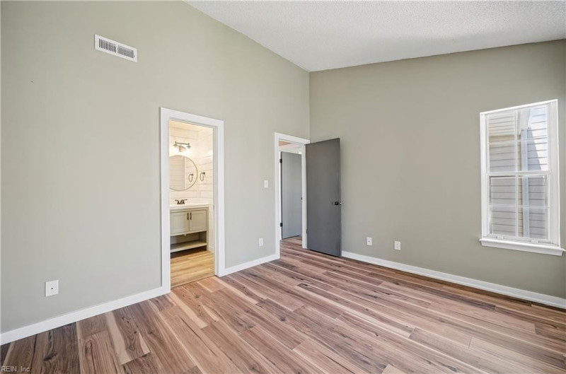 Photo 28 of 39 residential for sale in Virginia Beach virginia