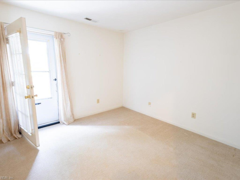 Photo 28 of 41 residential for sale in Virginia Beach virginia Photo 28 of 41 residential for sale in Virginia Beach virginia