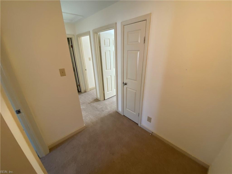 Photo 15 of 29 residential for sale in Chesapeake virginia