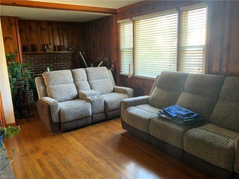 Photo 4 of 13 residential for sale in Newport News virginia