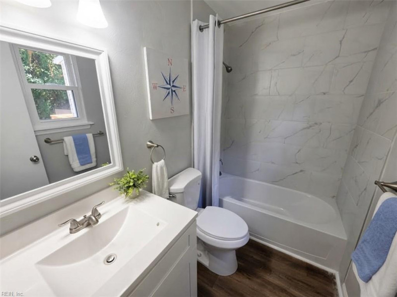 Photo 10 of 23 residential for sale in Hampton virginia