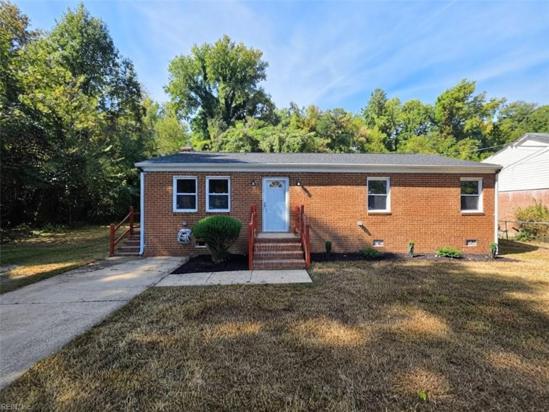 Photo 19 of 23 residential for sale in Hampton virginia