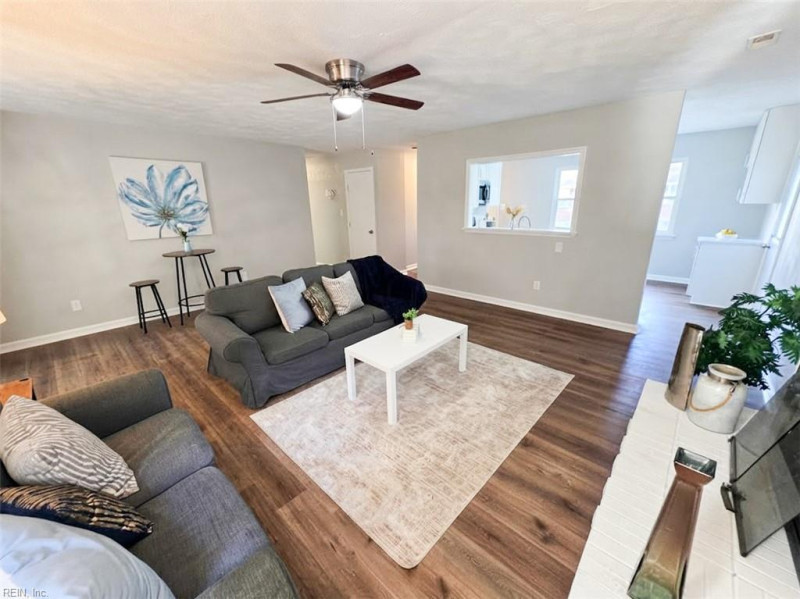 Photo 4 of 23 residential for sale in Hampton virginia