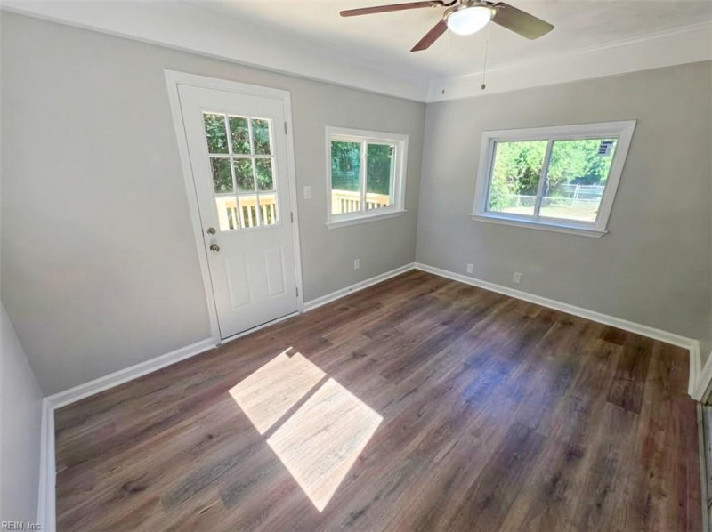 Photo 6 of 23 residential for sale in Hampton virginia