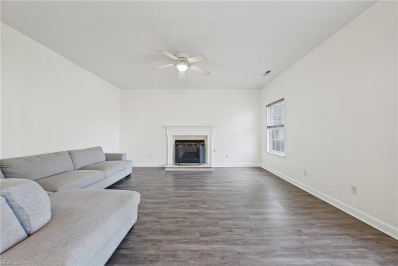 Photo 18 of 49 residential for sale in Suffolk virginia