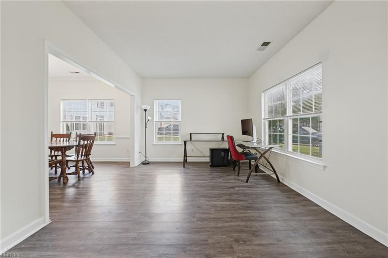 Photo 5 of 49 residential for sale in Suffolk virginia