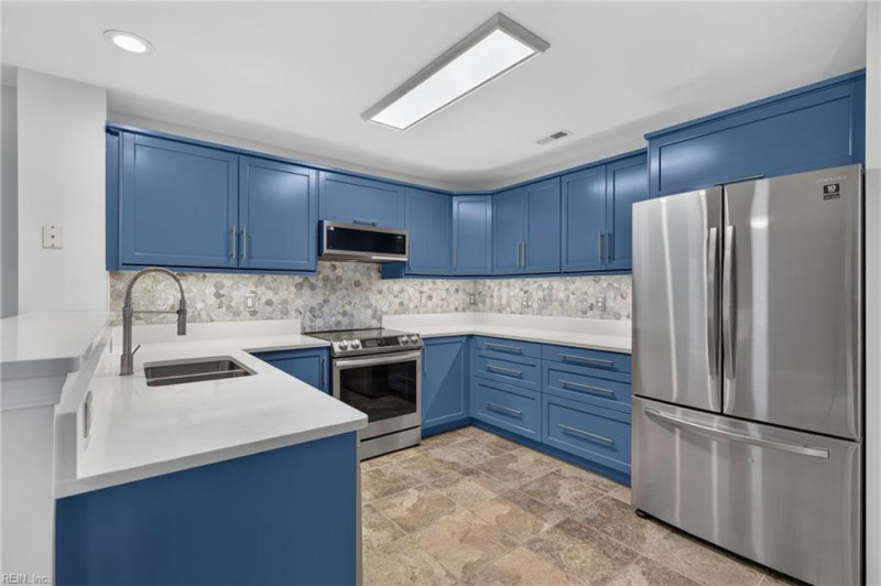 Photo 11 of 31 residential for sale in Virginia Beach virginia