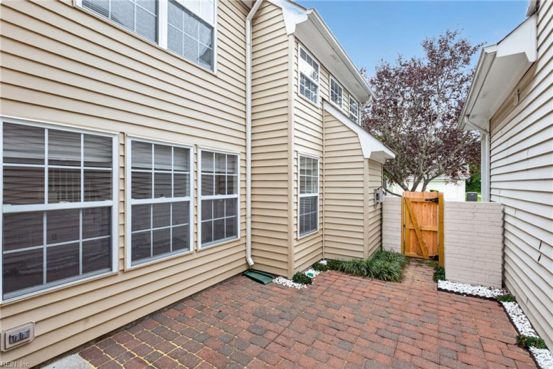 Photo 28 of 31 residential for sale in Virginia Beach virginia