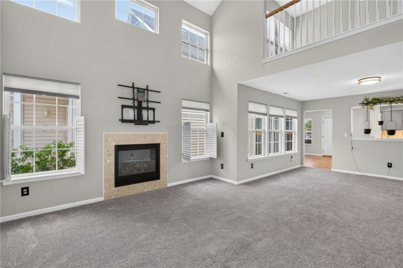 Photo 3 of 31 residential for sale in Virginia Beach virginia