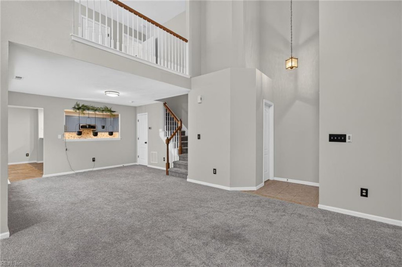 Photo 4 of 31 residential for sale in Virginia Beach virginia