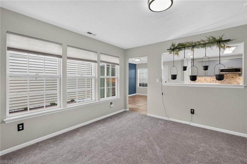 Photo 6 of 31 residential for sale in Virginia Beach virginia