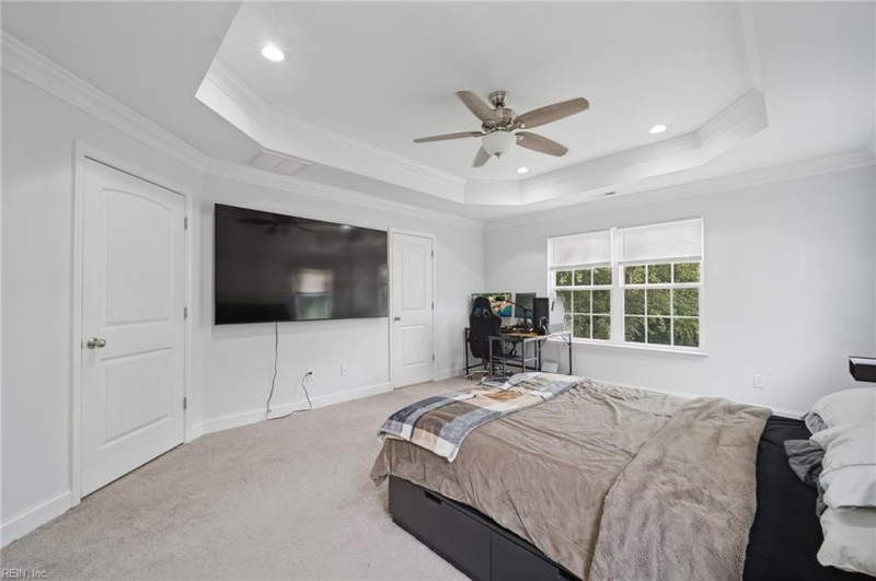 Photo 17 of 31 residential for sale in Hampton virginia