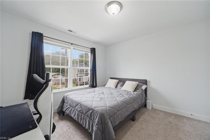 Photo 19 of 31 residential for sale in Hampton virginia