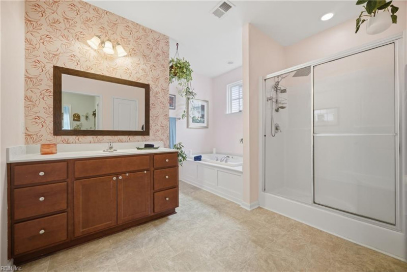Photo 33 of 50 residential for sale in Chesapeake virginia Photo 33 of 50 residential for sale in Chesapeake virginia