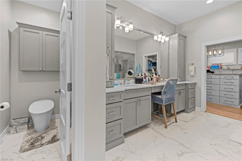 Photo 23 of 49 residential for sale in Virginia Beach virginia