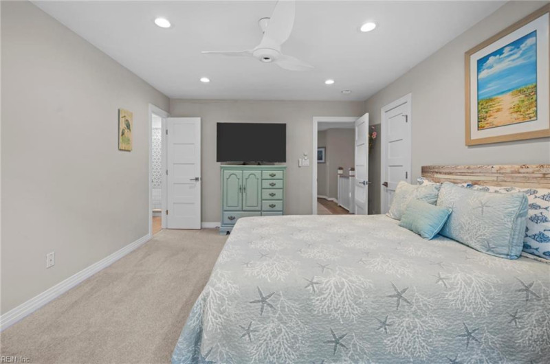Photo 26 of 49 residential for sale in Virginia Beach virginia
