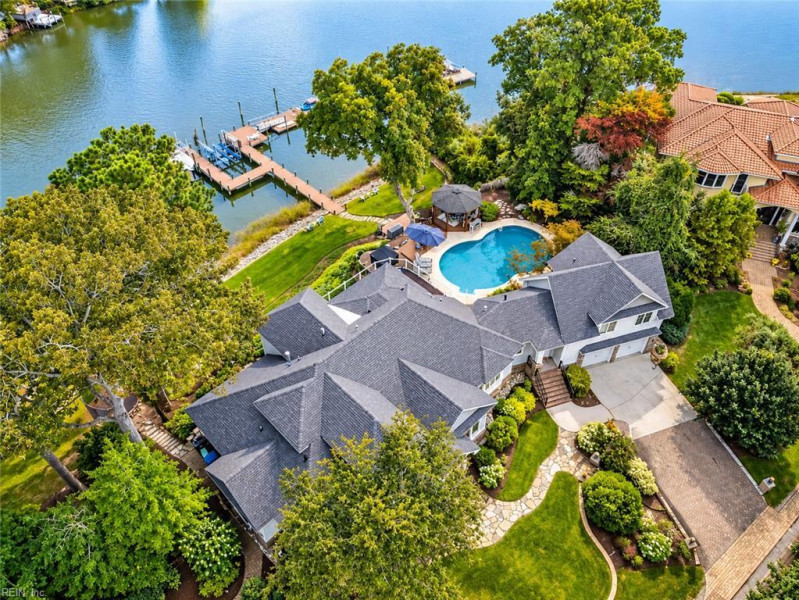 Photo 3 of 49 residential for sale in Virginia Beach virginia