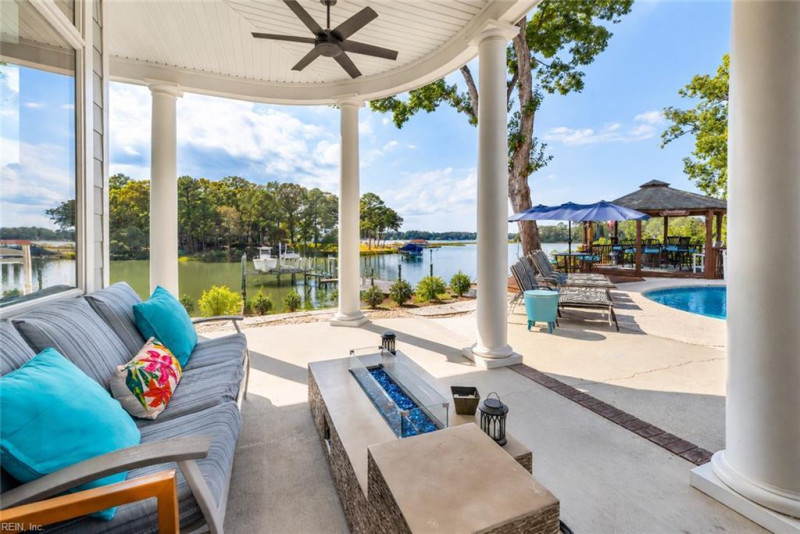 Photo 35 of 49 residential for sale in Virginia Beach virginia