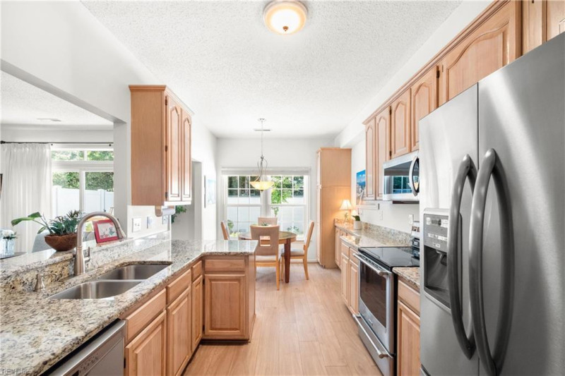 Photo 12 of 30 residential for sale in Virginia Beach virginia