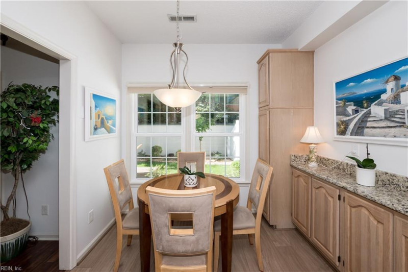 Photo 13 of 30 residential for sale in Virginia Beach virginia