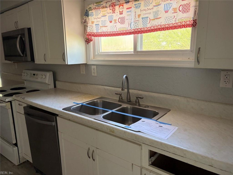 Photo 8 of 14 residential for sale in Franklin virginia