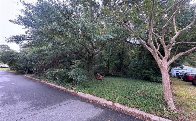8264 Fernwood Drive, Norfolk, VA 23518