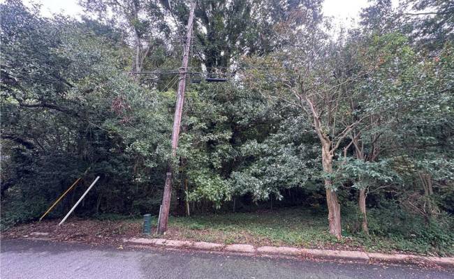 8264 Fernwood Drive, Norfolk, VA 23518