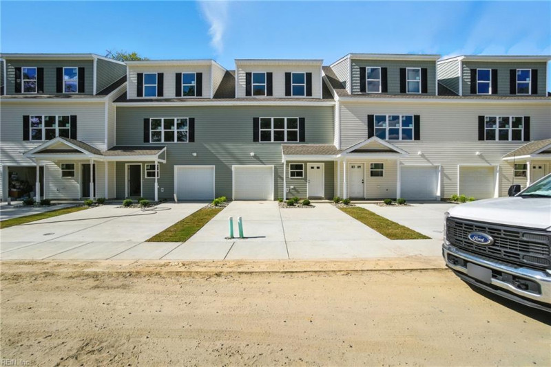 Photo 3 of 44 residential for sale in Suffolk virginia Photo 3 of 44 residential for sale in Suffolk virginia