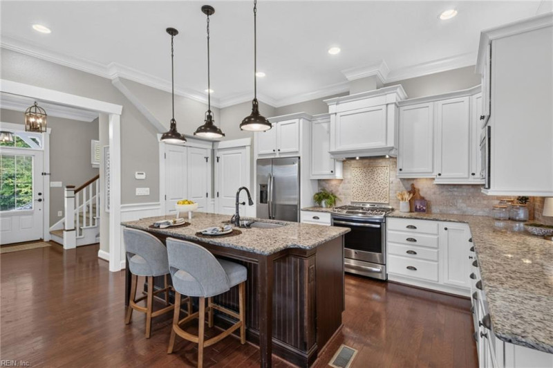Photo 12 of 50 residential for sale in Chesapeake virginia